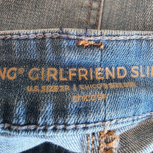 Chico' So Slimming Girlfriend Slim Leg Ankle Blue Denim Floral Print 00R - 2R - Picture 9 of 10